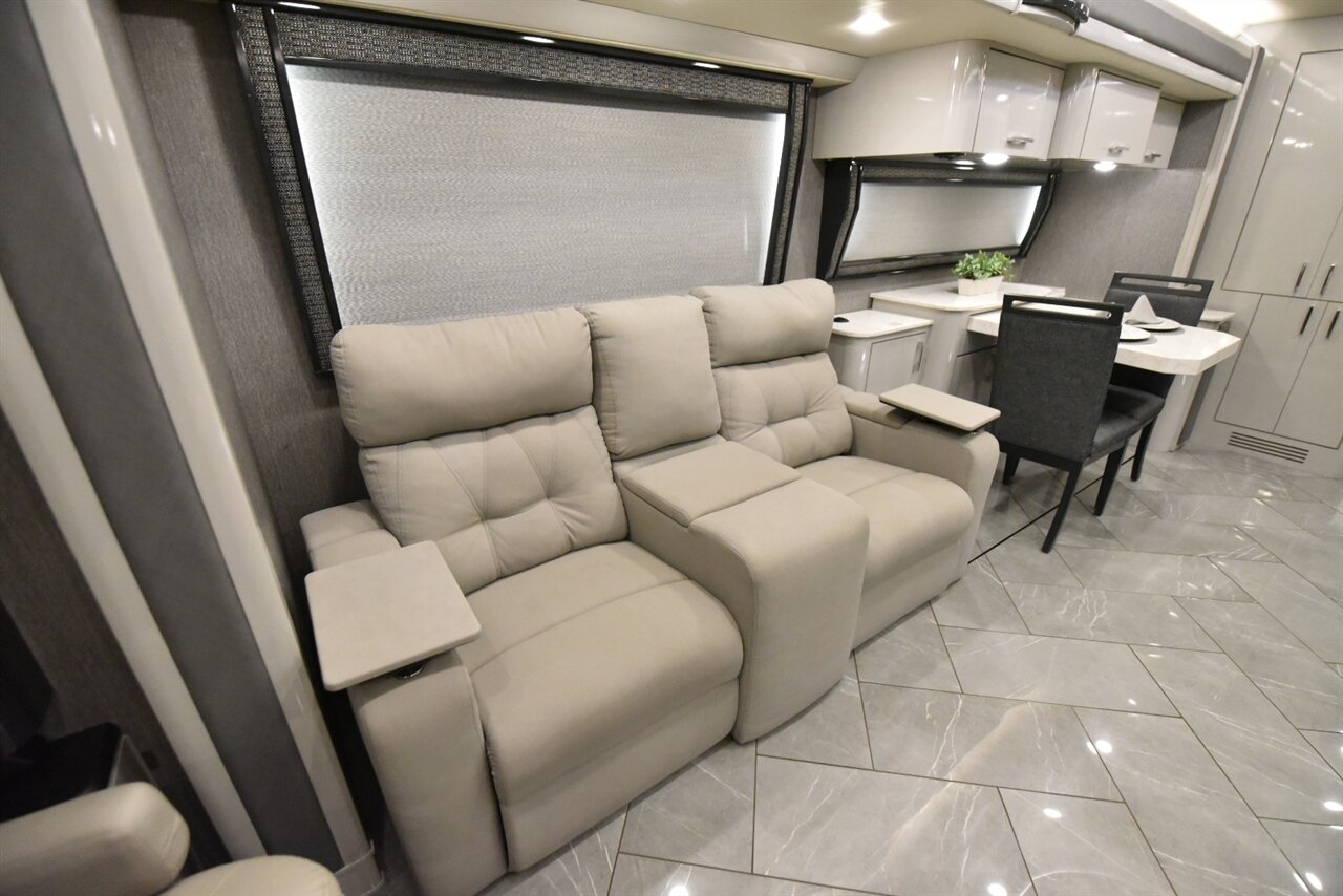 2021 American Coach Eagle 45g   - Photo 37 - Orange, CA 92867