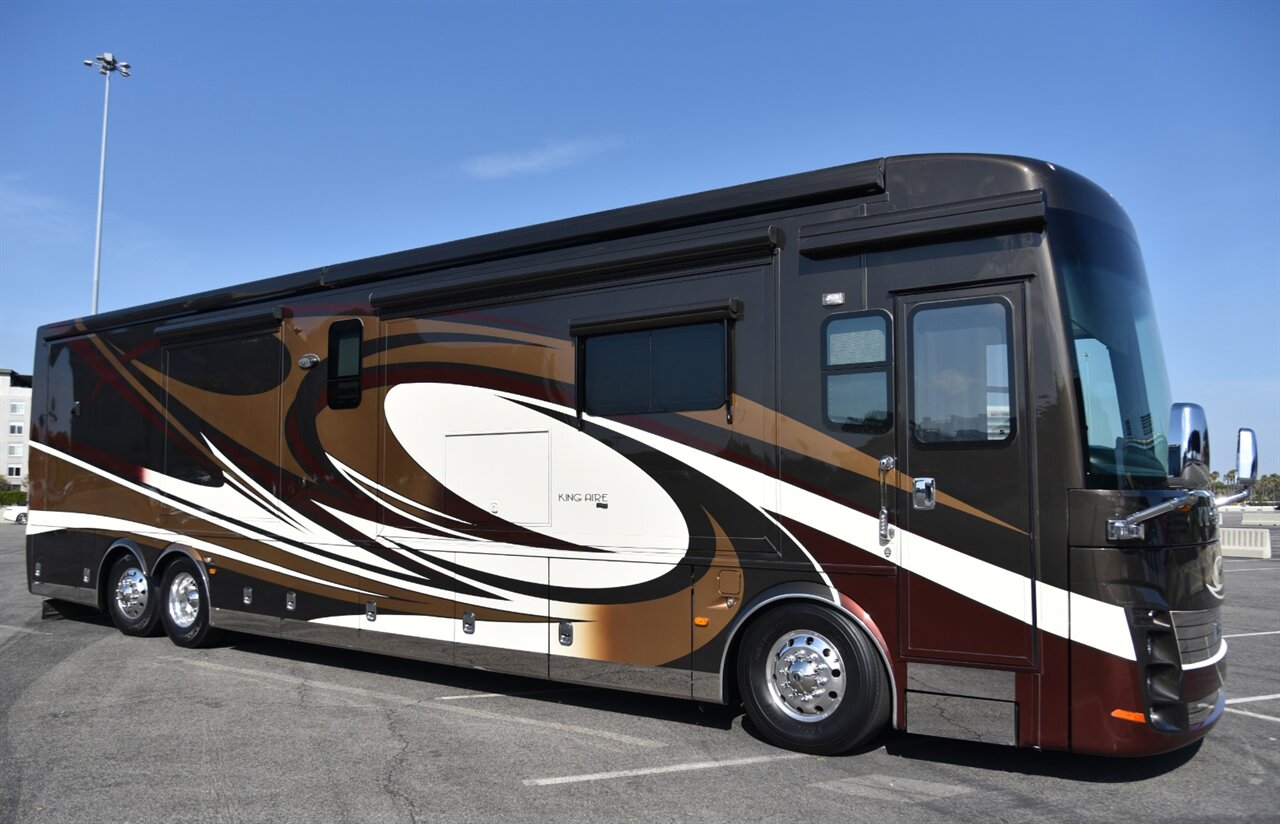 2015 Newmar KING AIRE 4553   - Photo 10 - Orange, CA 92867