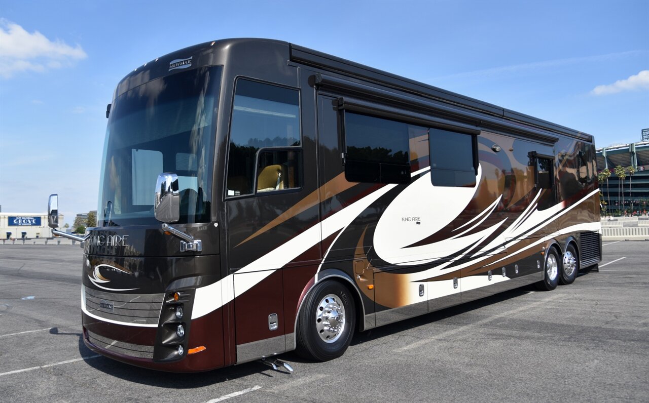 2015 Newmar KING AIRE 4553   - Photo 6 - Orange, CA 92867