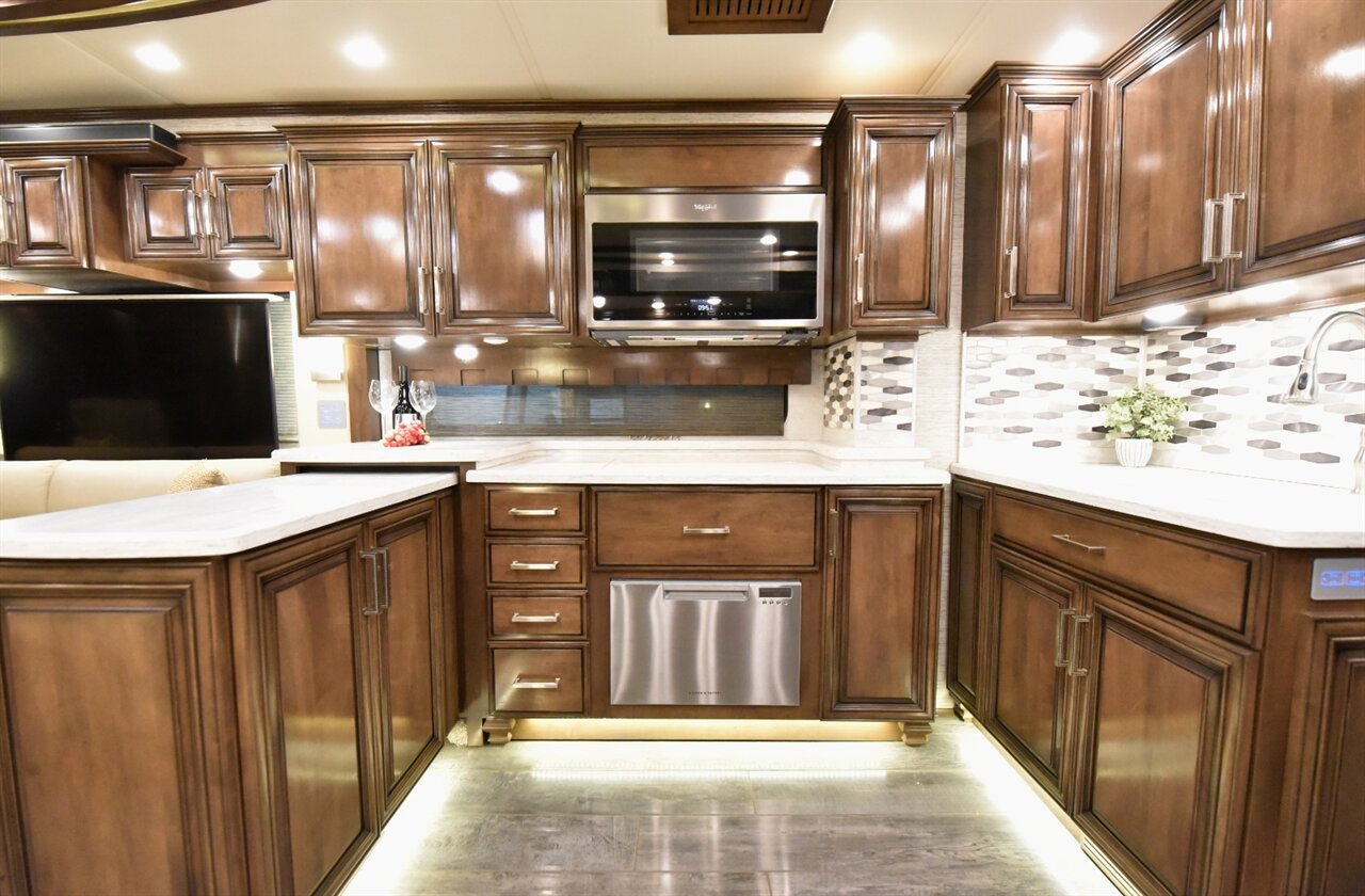 2019 Newmar London Aire - Photo 22 - Orange, CA 92867