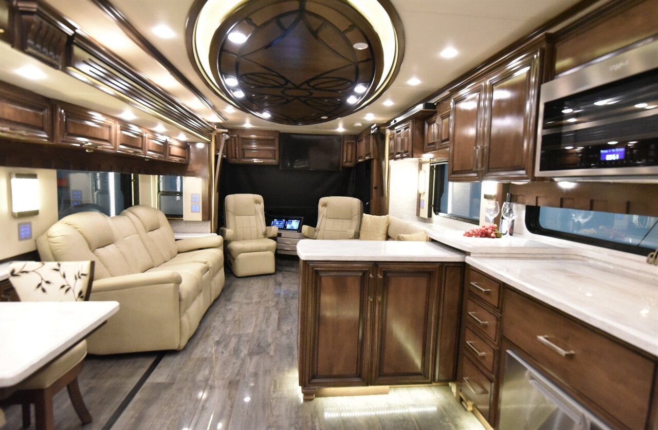 2019 Newmar London Aire - Photo 18 - Orange, CA 92867