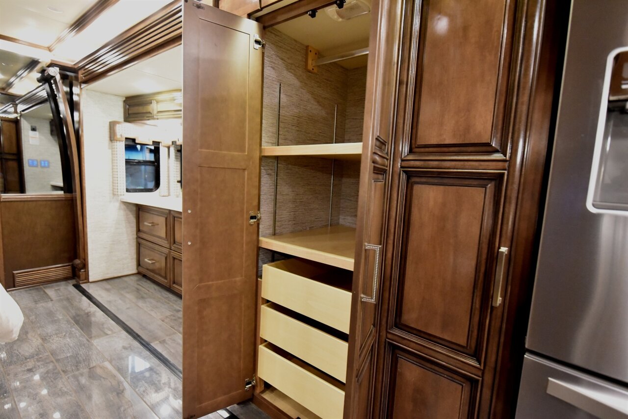 2019 Newmar London Aire - Photo 33 - Orange, CA 92867