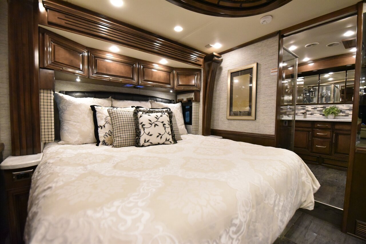 2019 Newmar London Aire - Photo 37 - Orange, CA 92867