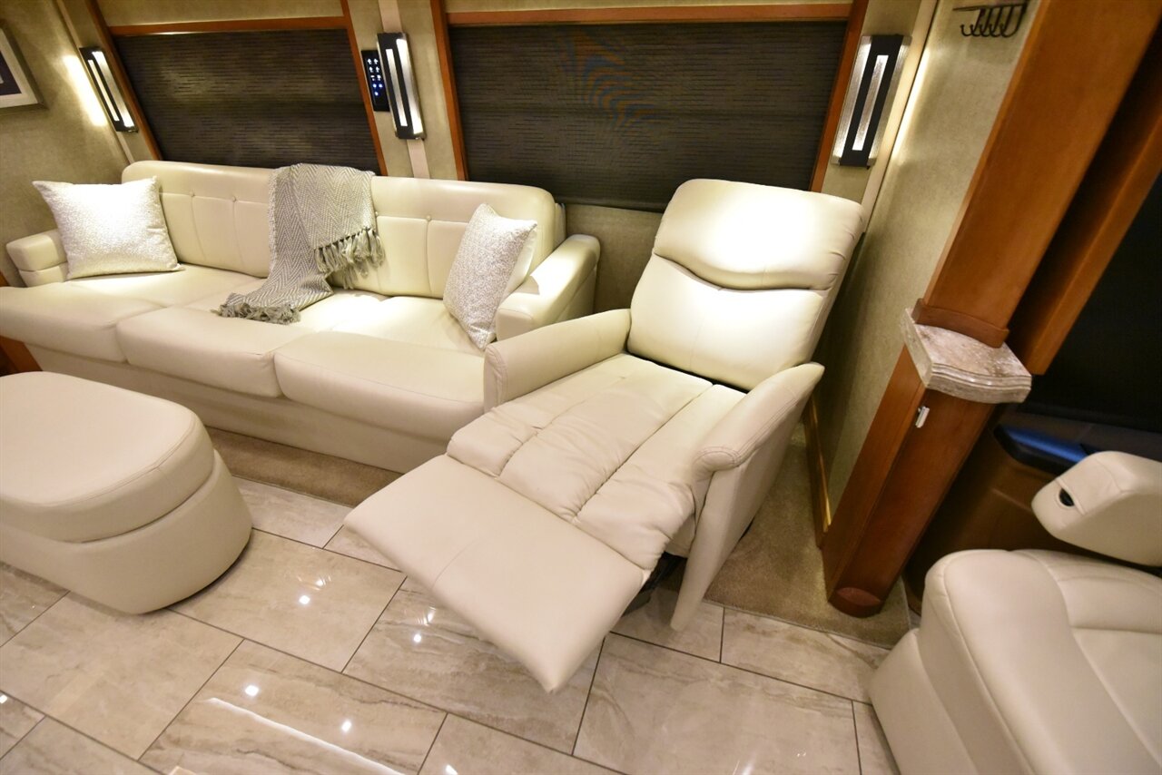 2019 Tiffin Allegro Bus 37AP - Photo 44 - Orange, CA 92867