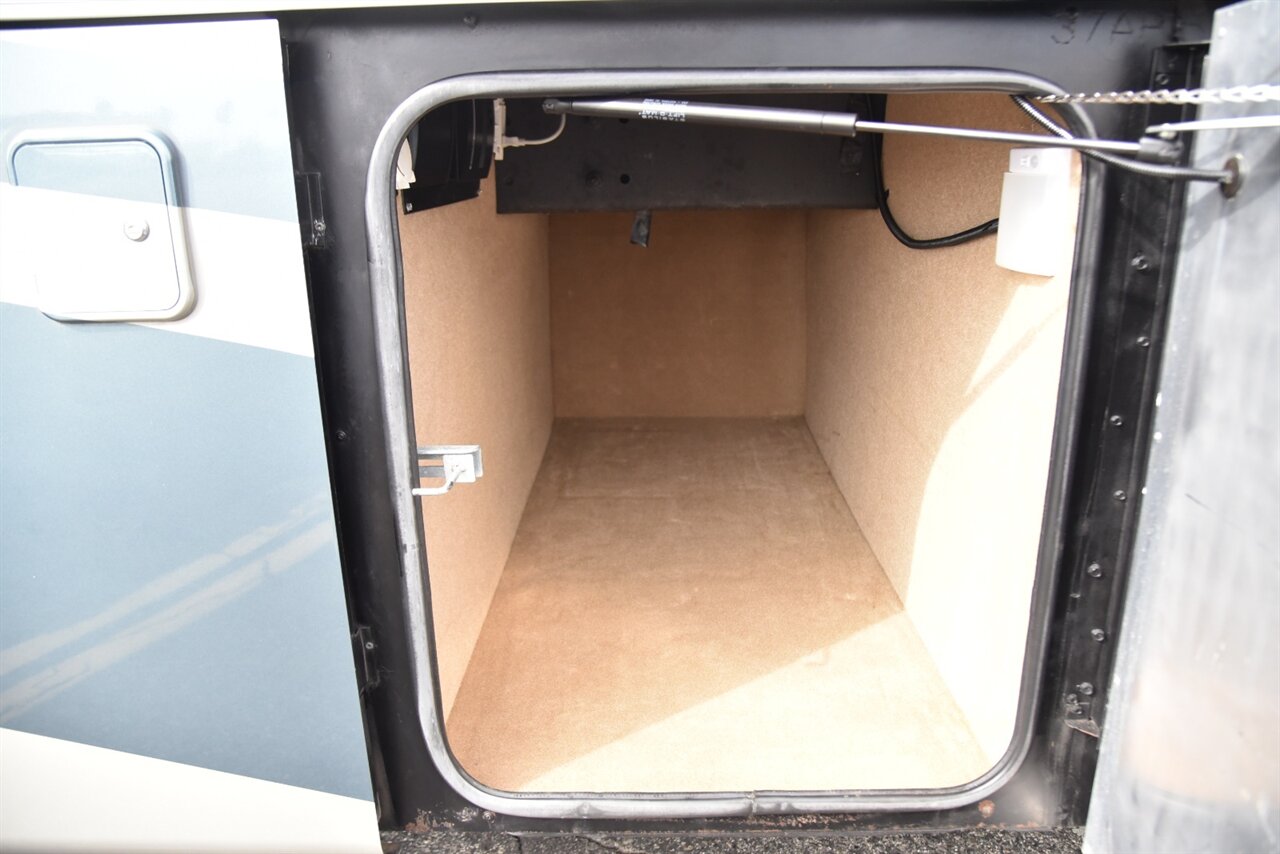 2019 Tiffin Allegro Bus 37AP - Photo 23 - Orange, CA 92867