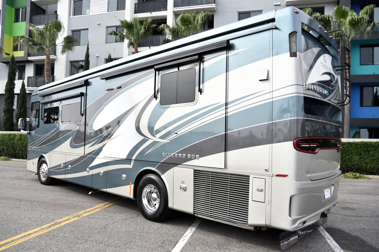 2019 Tiffin Allegro Bus 37AP - Photo 13 - Orange, CA 92867