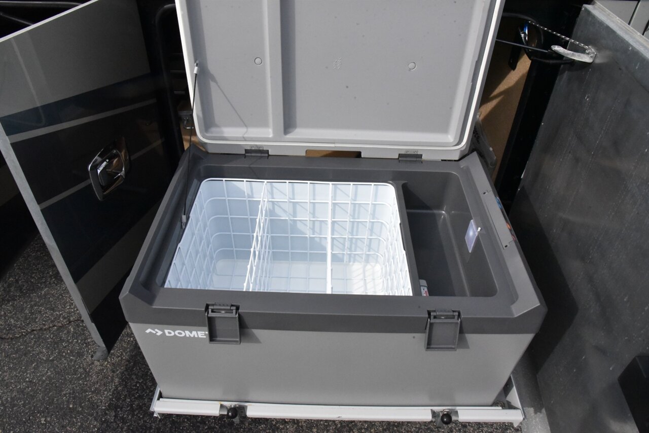 2019 Tiffin Allegro Bus 37AP - Photo 19 - Orange, CA 92867