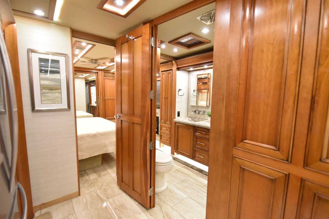 2019 Tiffin Allegro Bus 37AP - Photo 58 - Orange, CA 92867