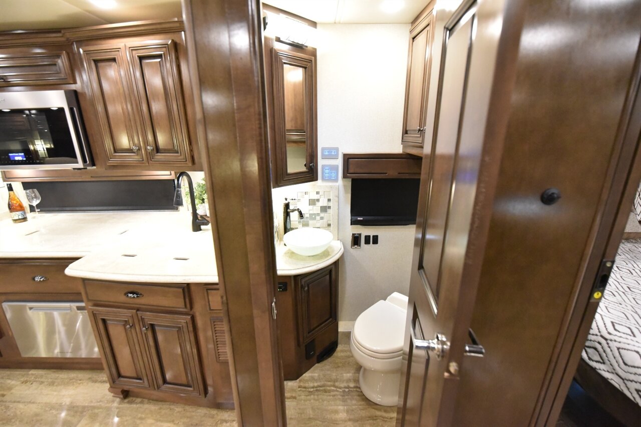 2019 Newmar Dutch Star 4369 - Photo 61 - Orange, CA 92867