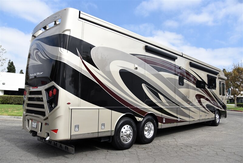 2019 Newmar Dutch Star 4369 - Photo 2 - Orange, CA 92867