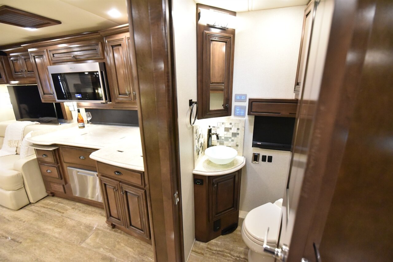 2019 Newmar Dutch Star 4369 - Photo 63 - Orange, CA 92867