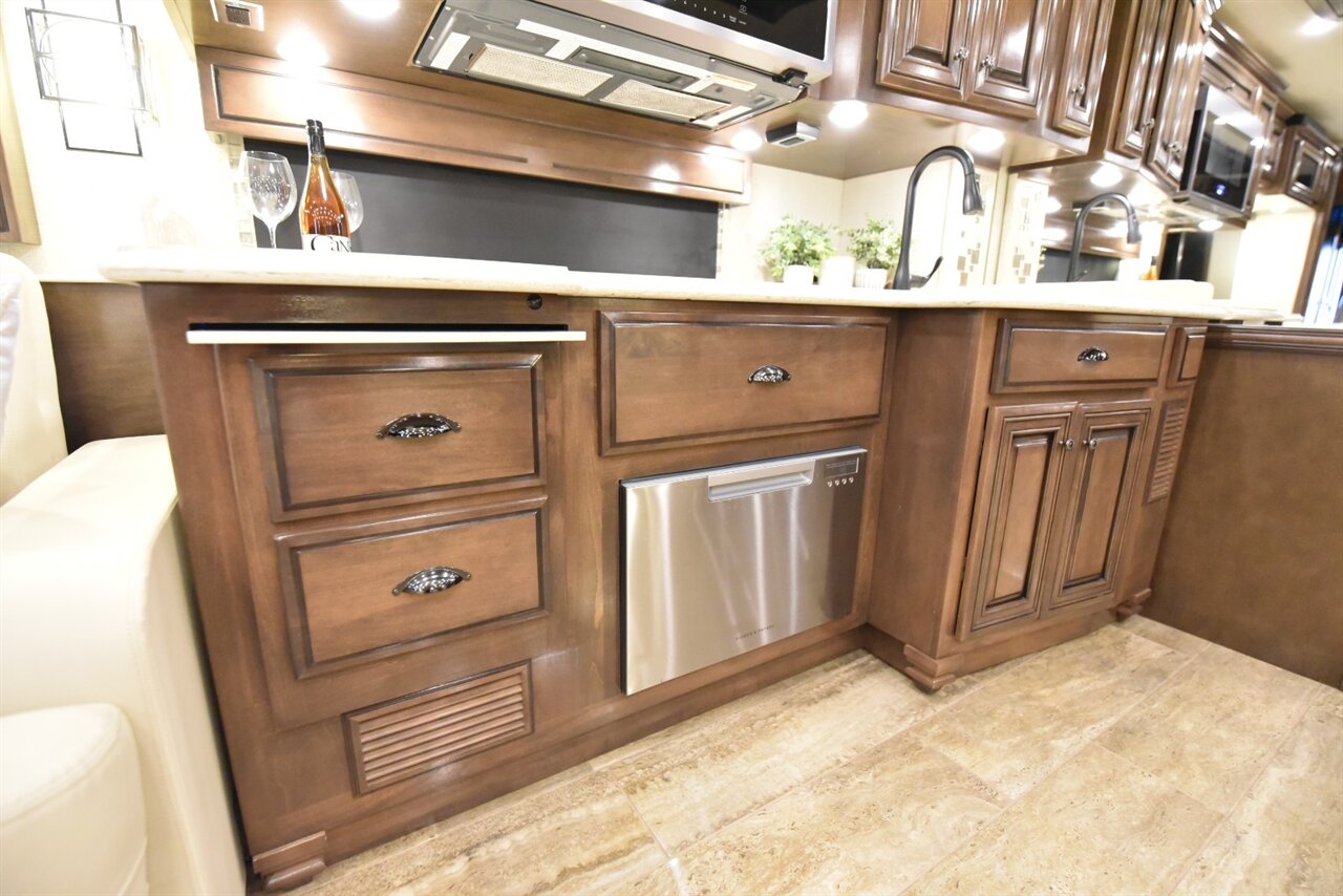 2019 Newmar Dutch Star 4369 - Photo 53 - Orange, CA 92867