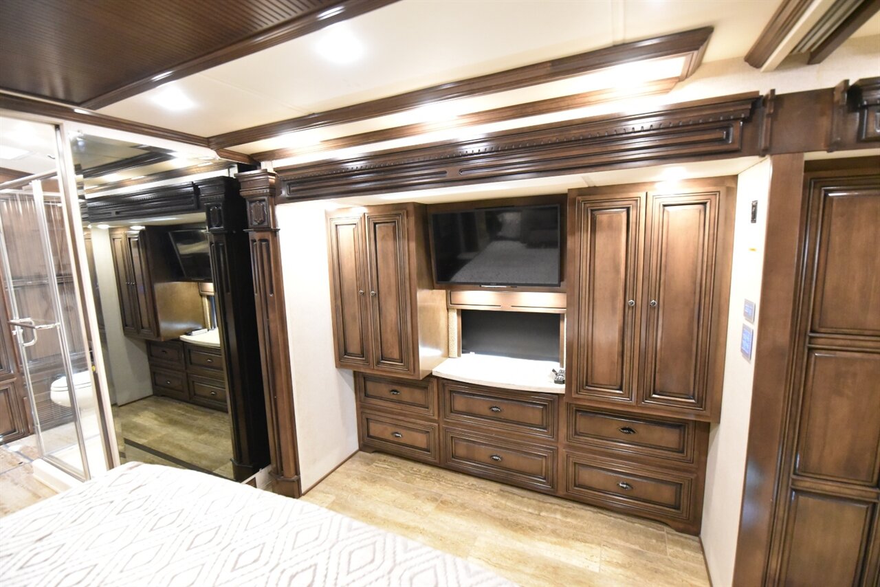 2019 Newmar Dutch Star 4369 - Photo 65 - Orange, CA 92867