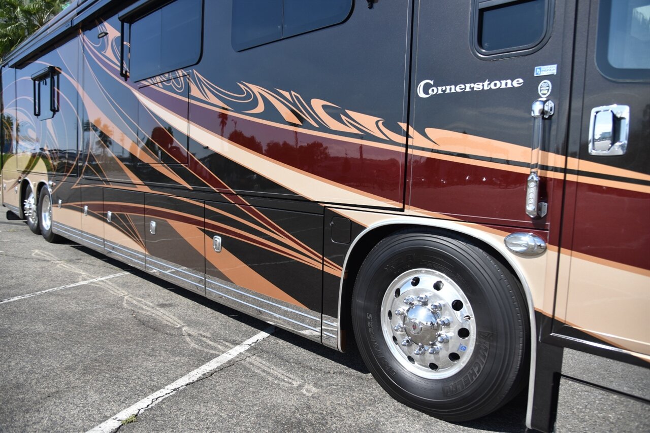 2019 Entegra Cornerstone 45F   - Photo 13 - Orange, CA 92867