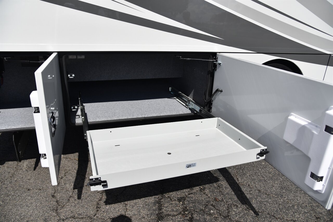 2025 Renegade Verona 40 LRB   - Photo 19 - Orange, CA 92867