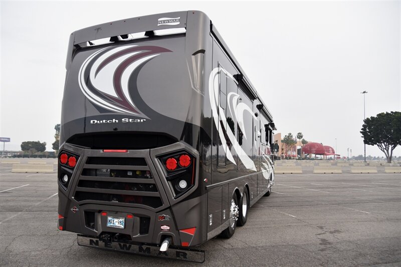 2022 Newmar Dutch Star   - Photo 3 - Orange, CA 92867