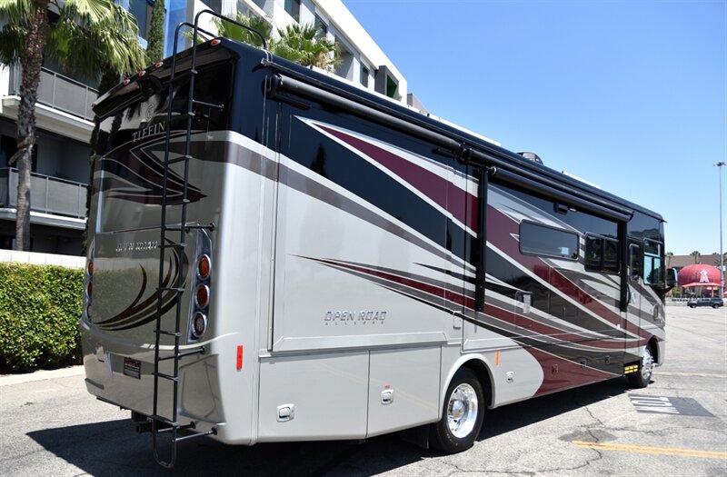 2019 Tiffin Allegro Open Road - Photo 3 - Orange, CA 92867