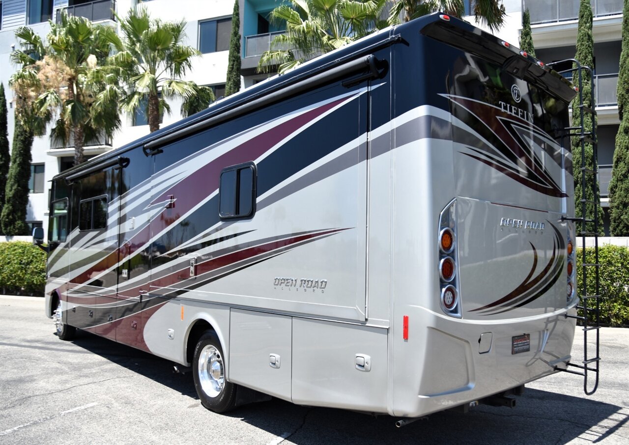 2019 Tiffin Allegro Open Road - Photo 17 - Orange, CA 92867