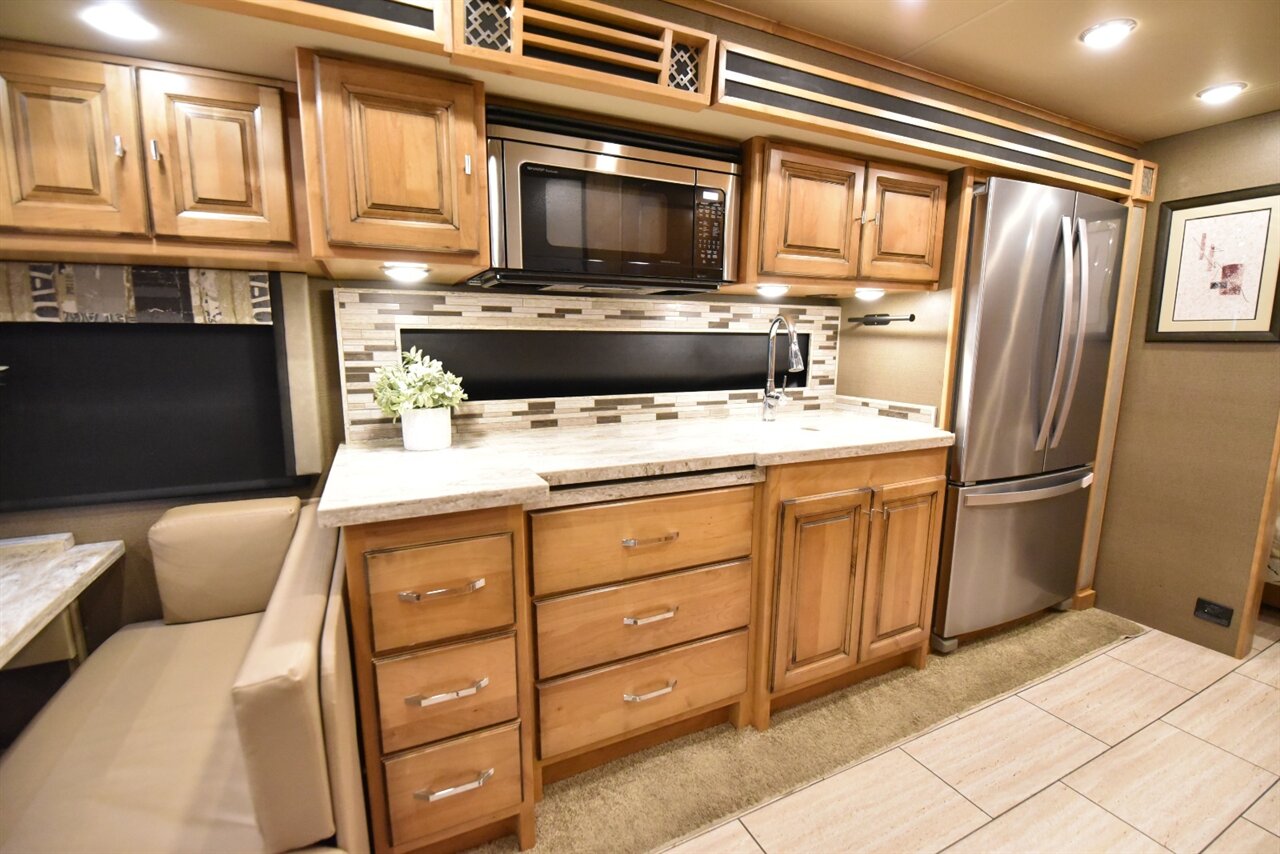 2019 Tiffin Allegro Open Road - Photo 62 - Orange, CA 92867