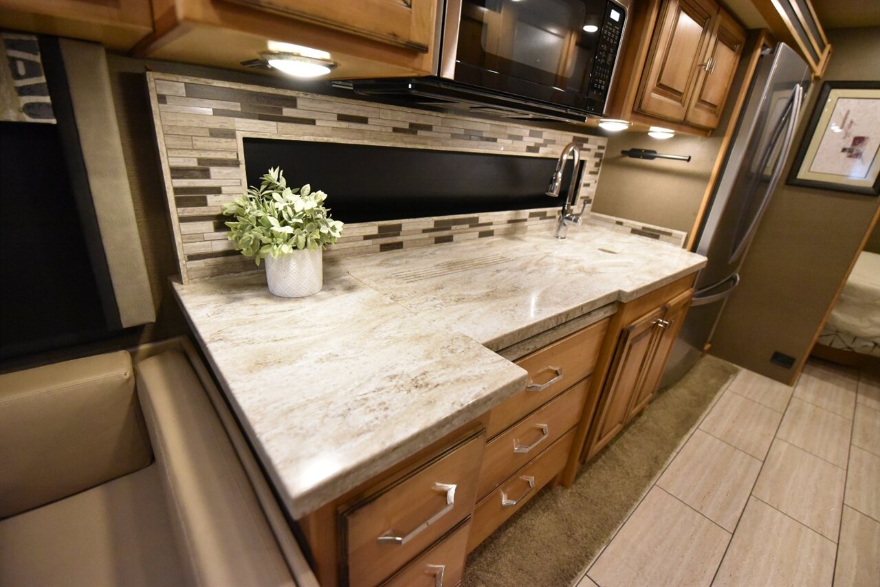 2019 Tiffin Allegro Open Road - Photo 59 - Orange, CA 92867