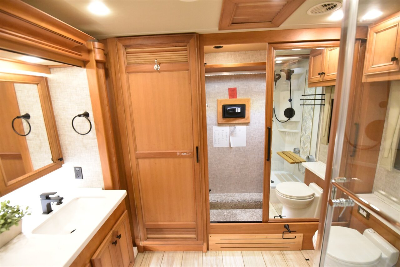 2023 Tiffin Allegro Bus 40ip   - Photo 72 - Orange, CA 92867