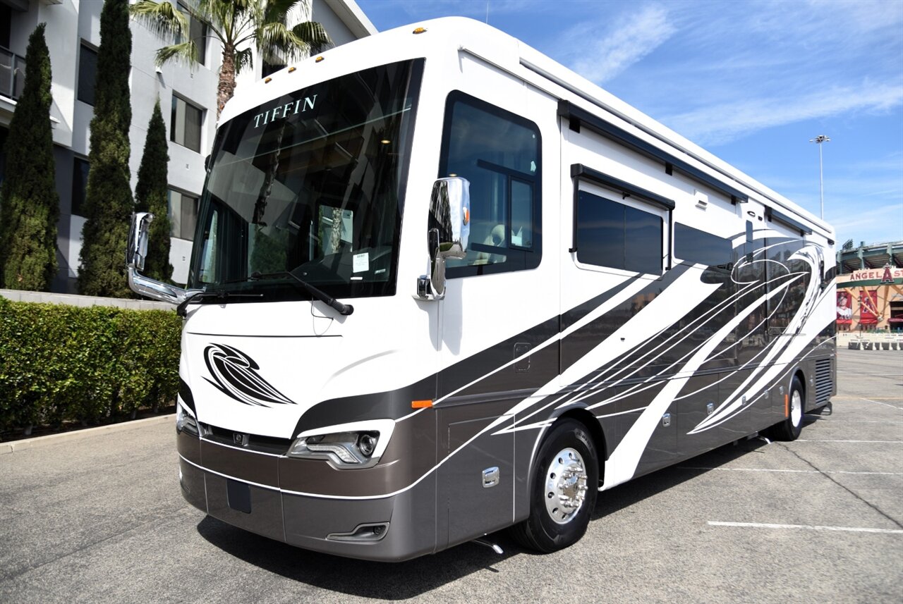 2023 Tiffin Allegro Bus 40ip   - Photo 14 - Orange, CA 92867