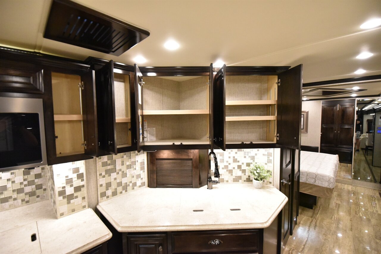 2020 Newmar Dutch Star 4328 - Photo 58 - Orange, CA 92867