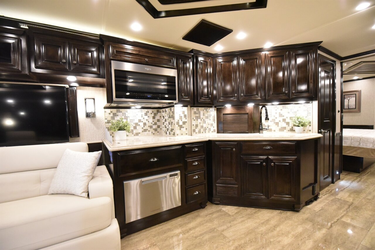 2020 Newmar Dutch Star 4328 - Photo 55 - Orange, CA 92867