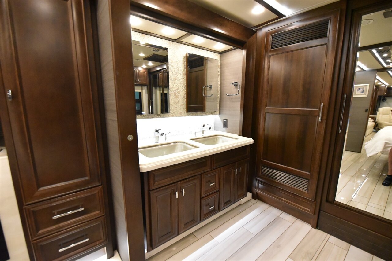2020 Tiffin Allegro bus 40ip - Photo 80 - Orange, CA 92867