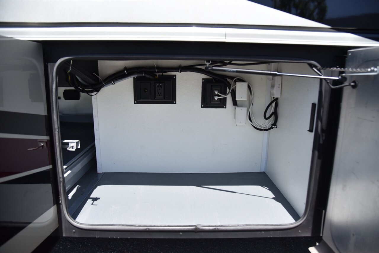 2020 Tiffin Allegro bus 40ip - Photo 28 - Orange, CA 92867