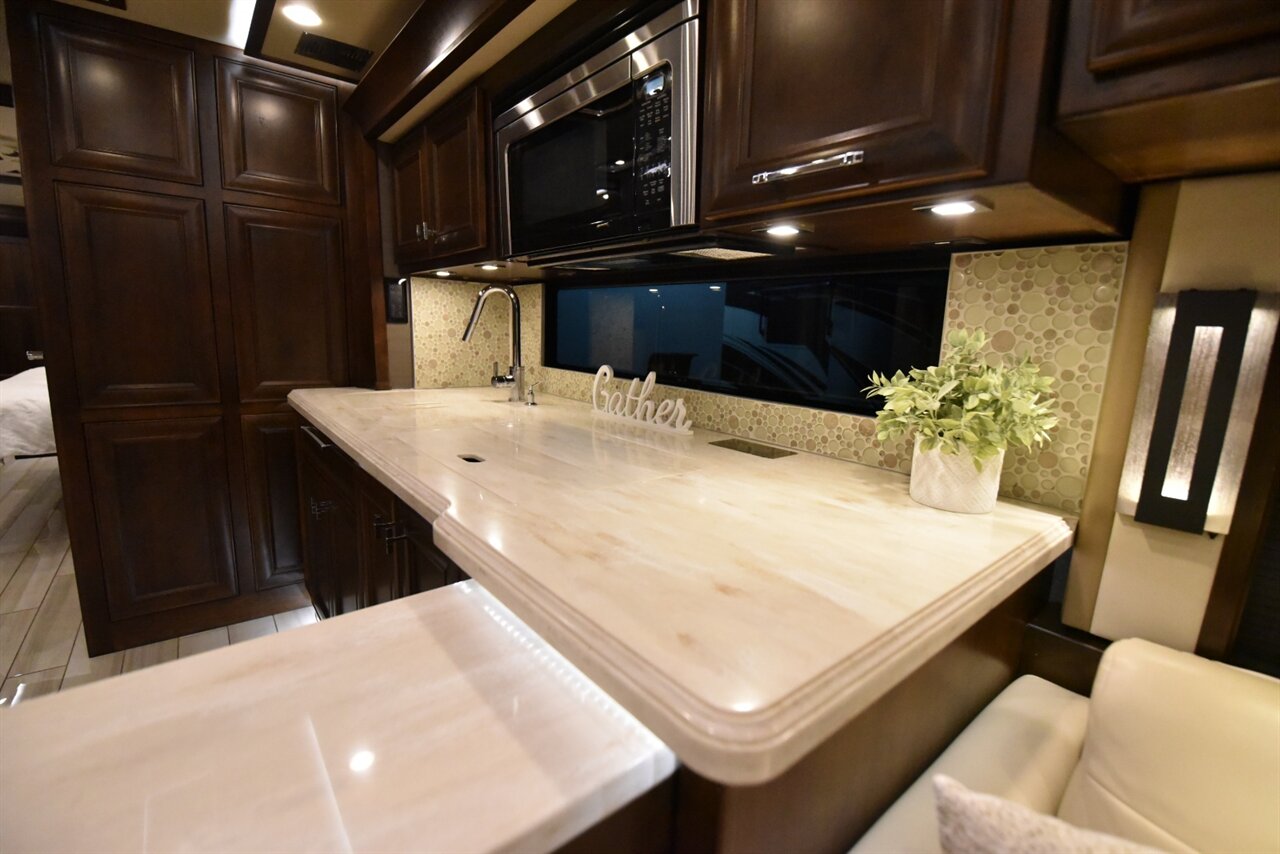 2020 Tiffin Allegro bus 40ip - Photo 56 - Orange, CA 92867