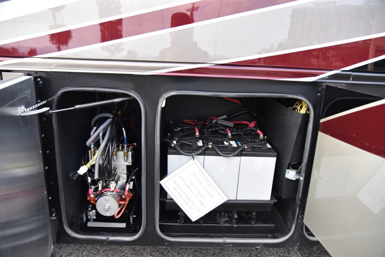 2022 Tiffin Allegro Bus 40IP   - Photo 32 - Orange, CA 92867