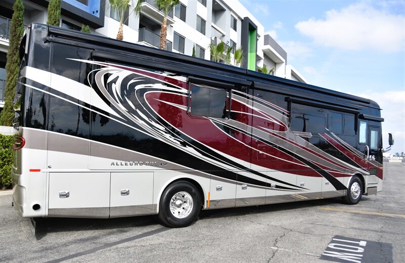 2022 Tiffin Allegro Bus 40IP   - Photo 1 - Orange, CA 92867