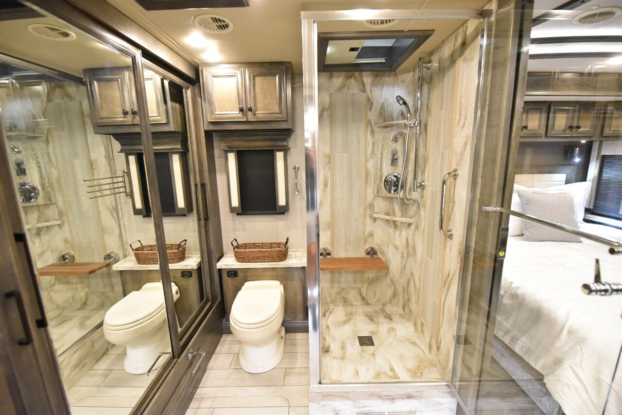 2022 Tiffin Allegro Bus 40IP   - Photo 65 - Orange, CA 92867