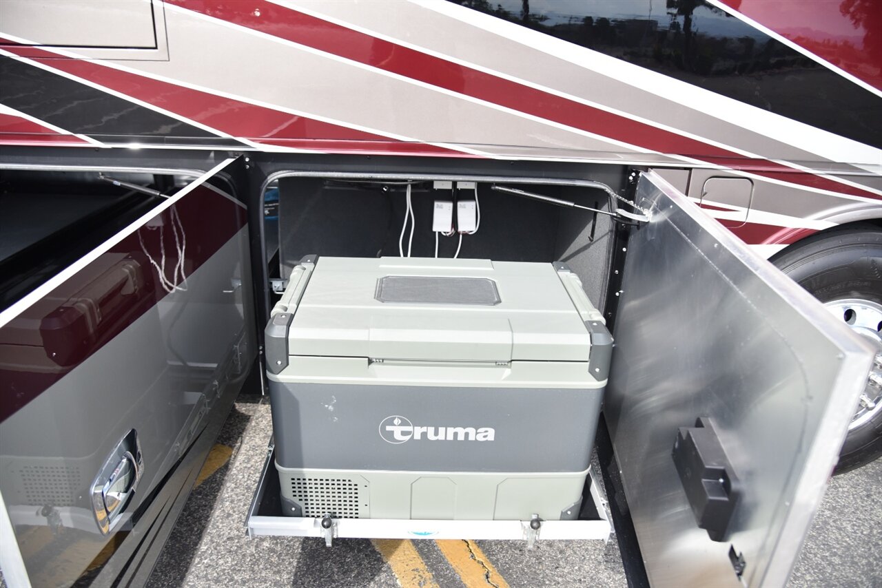 2022 Tiffin Allegro Bus 40IP   - Photo 13 - Orange, CA 92867