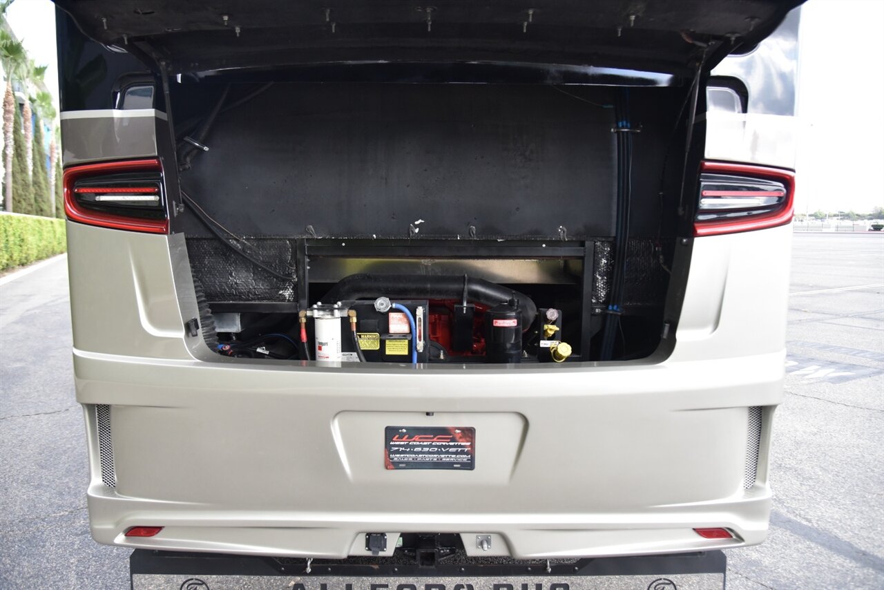 2022 Tiffin Allegro Bus 40IP   - Photo 21 - Orange, CA 92867