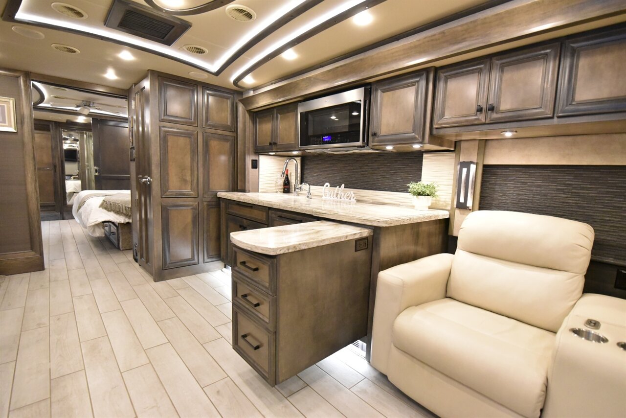 2022 Tiffin Allegro Bus 40IP   - Photo 47 - Orange, CA 92867