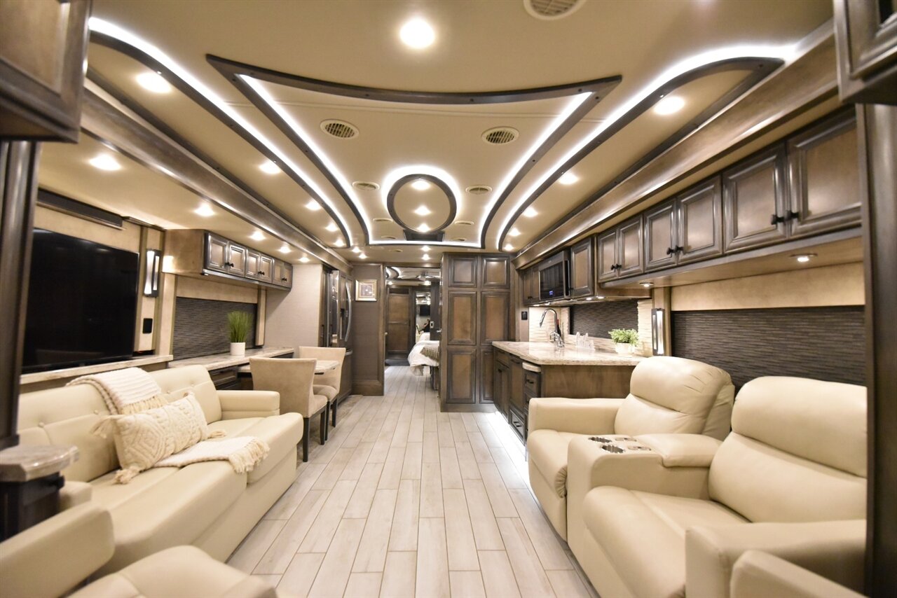 2022 Tiffin Allegro Bus 40IP   - Photo 42 - Orange, CA 92867