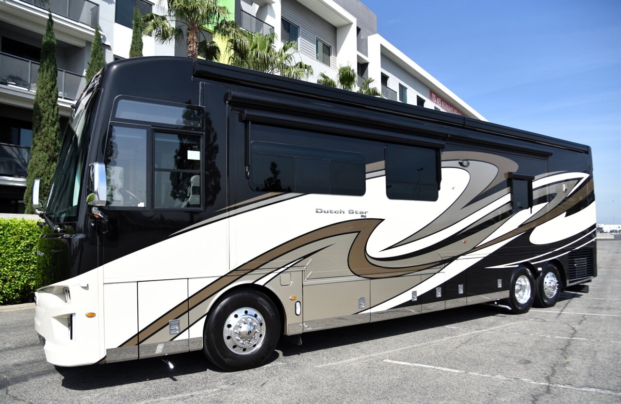 2020 Newmar Dutch Star 4081 - Photo 12 - Orange, CA 92867