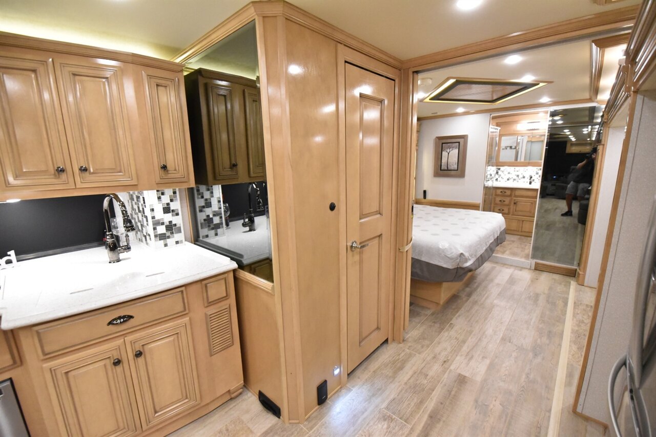 2020 Newmar Dutch Star 4081 - Photo 57 - Orange, CA 92867