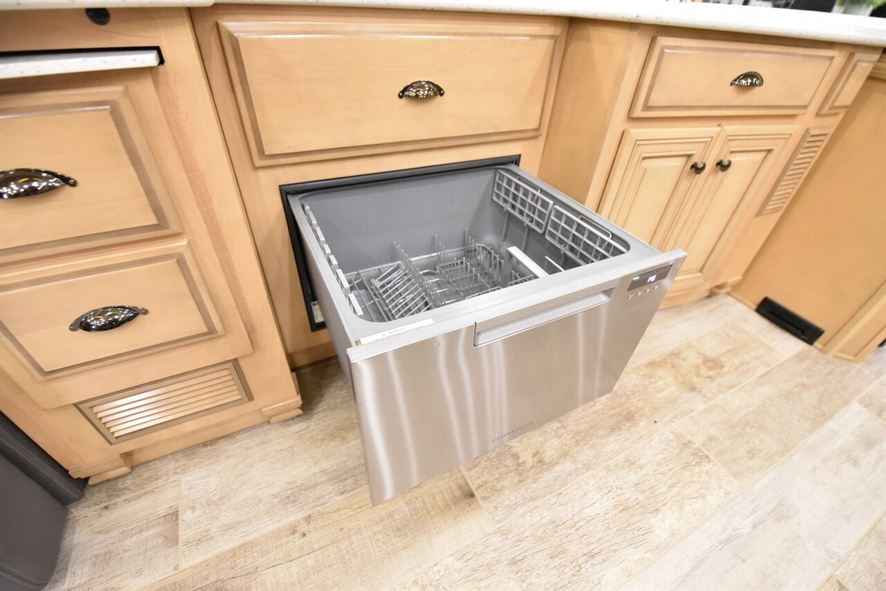 2020 Newmar Dutch Star 4081 - Photo 51 - Orange, CA 92867