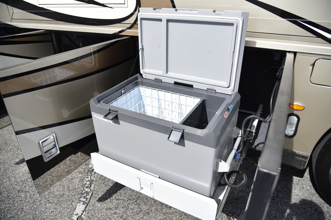 2020 Newmar Dutch Star 4081 - Photo 18 - Orange, CA 92867