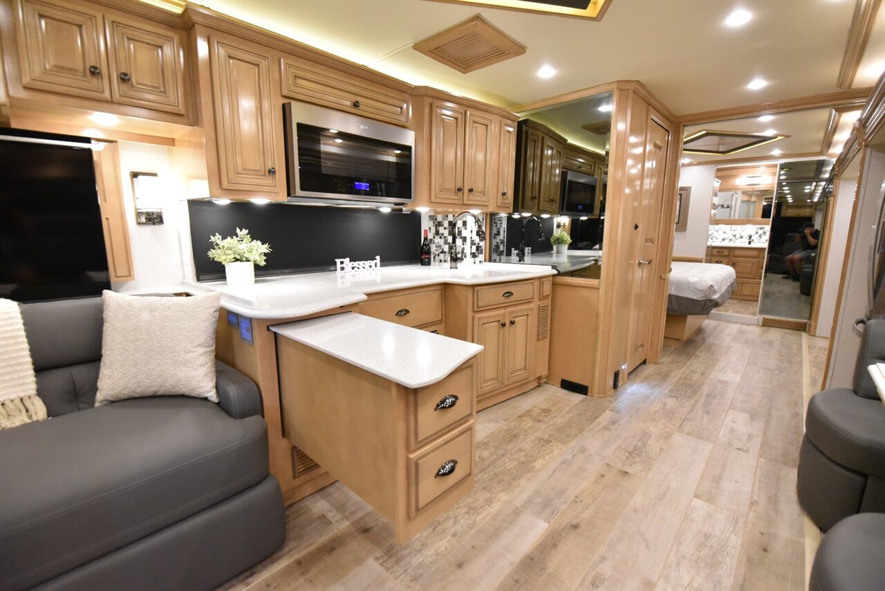 2020 Newmar Dutch Star 4081 - Photo 48 - Orange, CA 92867