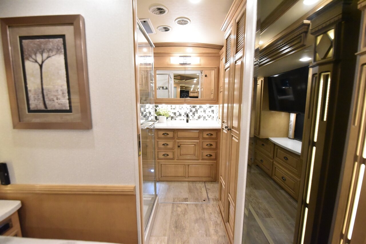 2020 Newmar Dutch Star 4081 - Photo 65 - Orange, CA 92867