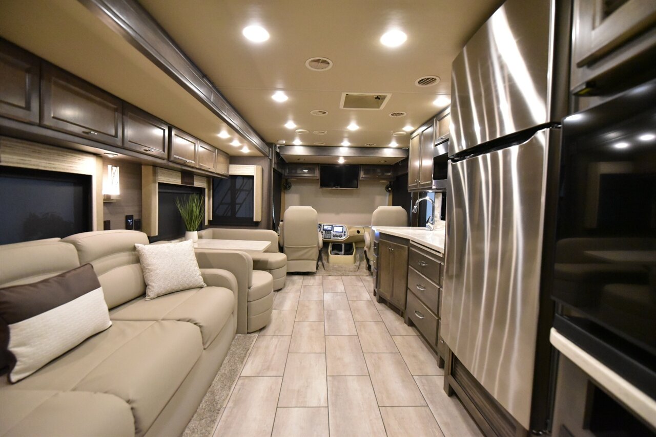 2022 Tiffin Allegro Open Road   - Photo 20 - Orange, CA 92867