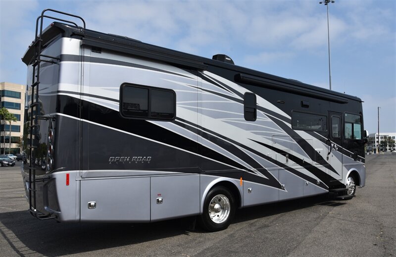 2022 Tiffin Allegro Open Road  