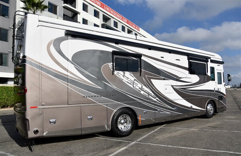 2021 Tiffin Allegro Bus  