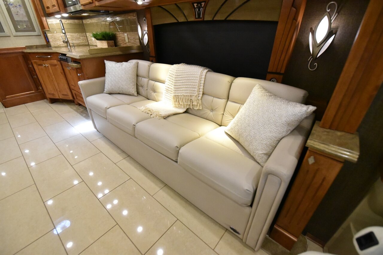 2016 Tiffin Phaeton 36GH   - Photo 39 - Orange, CA 92867