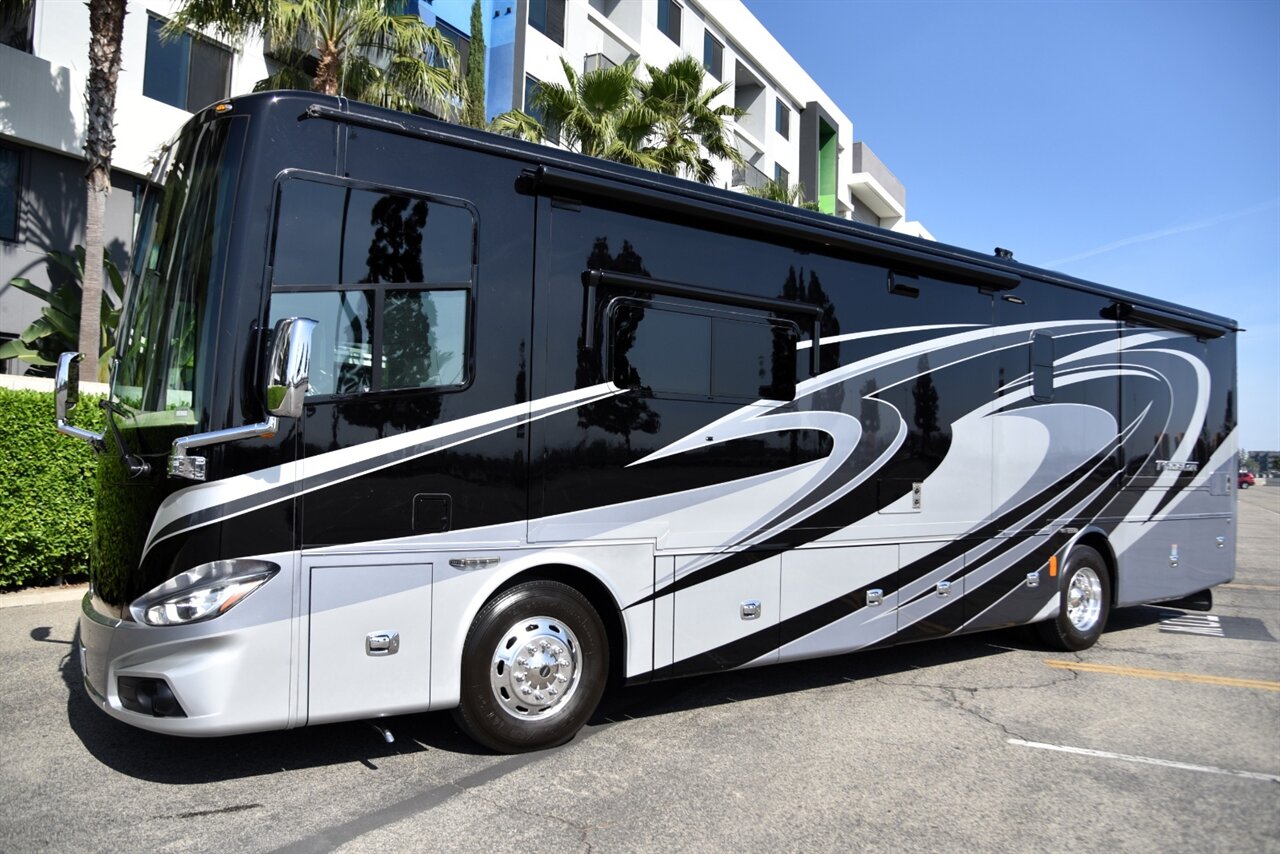 2016 Tiffin Phaeton 36GH   - Photo 14 - Orange, CA 92867