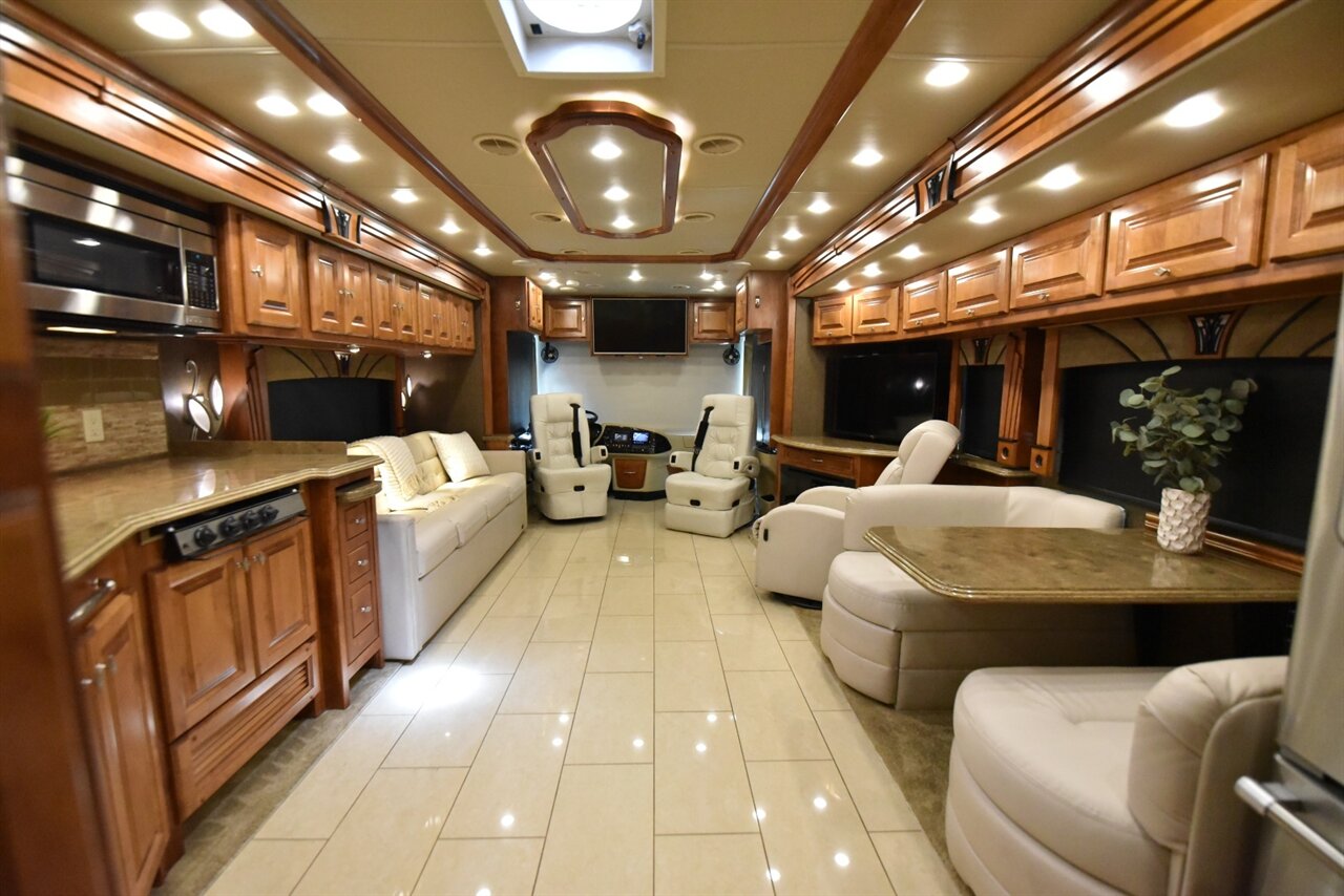 2016 Tiffin Phaeton 36GH   - Photo 73 - Orange, CA 92867